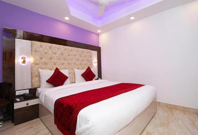 اتاق لوکس, Airport Hotel Shivaka Inn