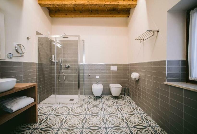 غرفة قياسية مطلة على الجبل, Bacco D Oro Wine & Relais