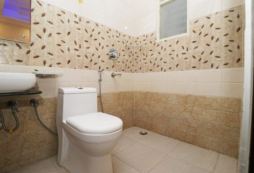 اتاق سوپریور, Airport Hotel Shivaka Inn