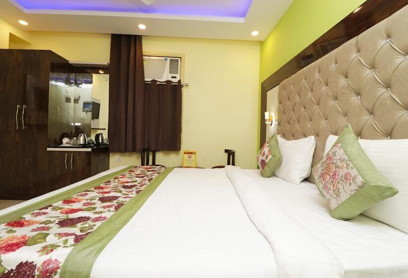 اتاق سوپریور, Airport Hotel Shivaka Inn