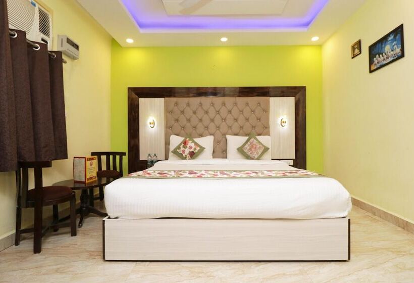 اتاق سوپریور, Airport Hotel Shivaka Inn