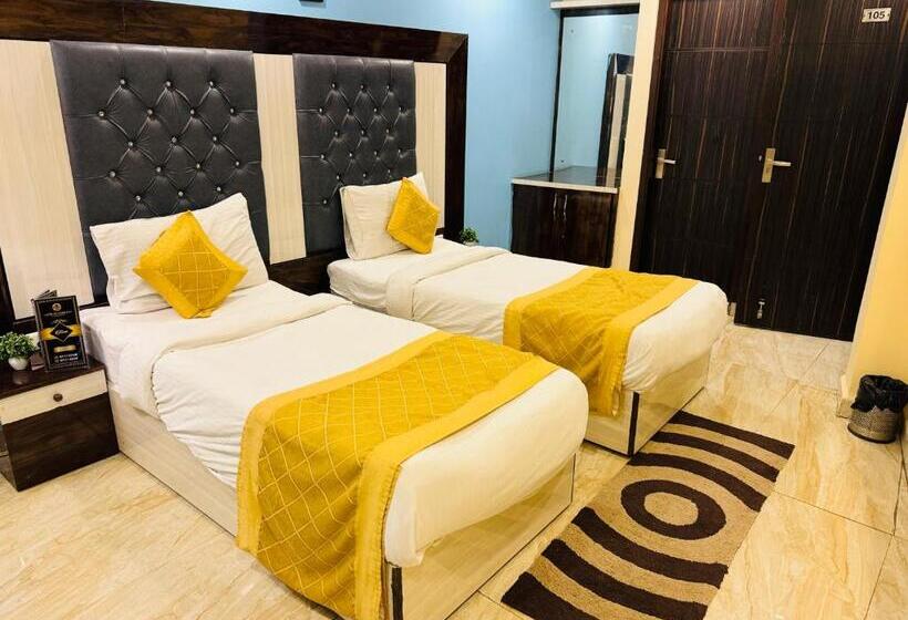 اتاق سوپریور, Airport Hotel Shivaka Inn