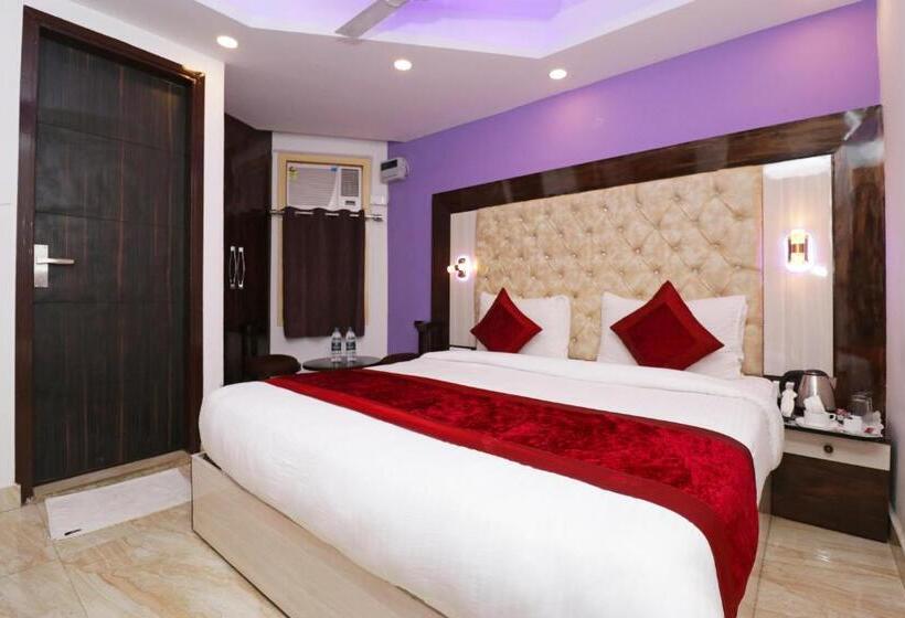 اتاق لوکس, Airport Hotel Shivaka Inn