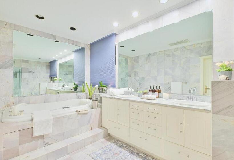 带按摩浴盆的套房, Casa Asturias