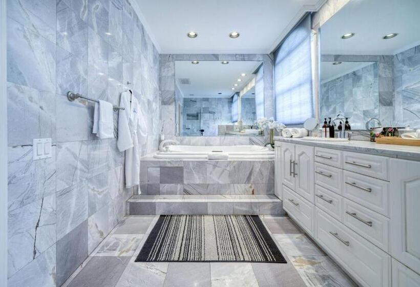 带按摩浴盆的套房, Casa Asturias