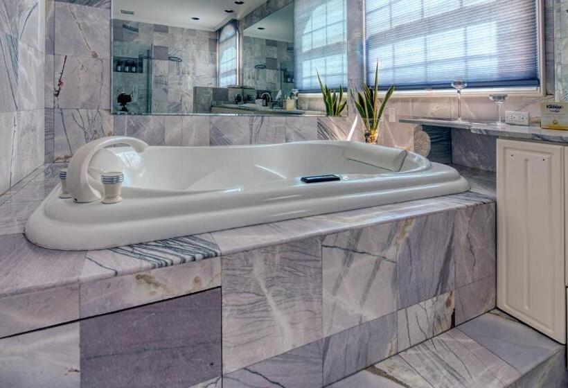 带按摩浴盆的套房, Casa Asturias