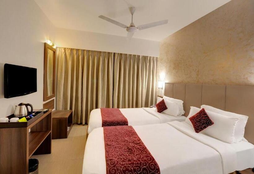 Номер Deluxe, Central Beacon