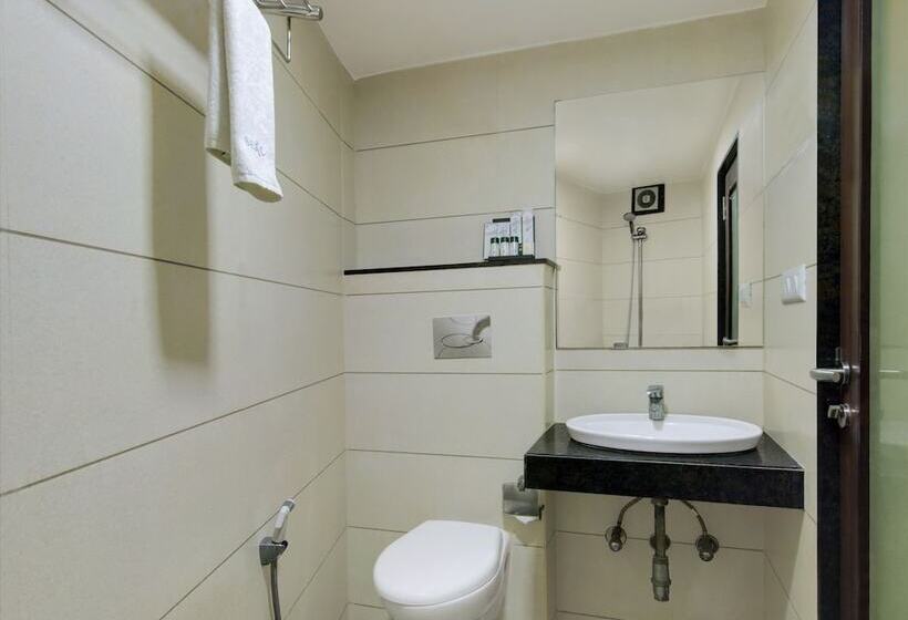 Номер Deluxe, Central Beacon