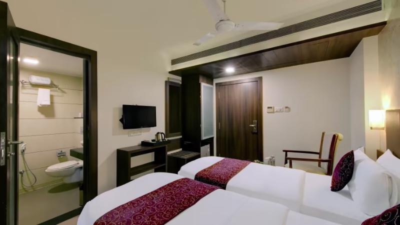 Номер Deluxe, Central Beacon