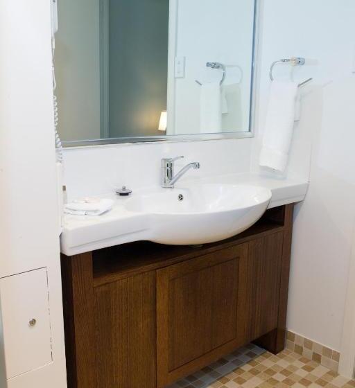 ファミリールーム, Coachmans Inn Warwick