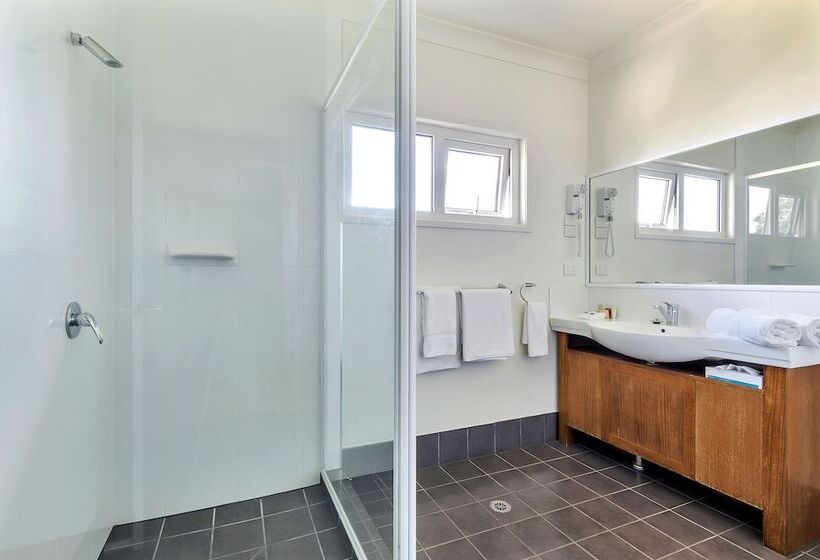 ２ベッドルームアパートメント, Coachmans Inn Warwick