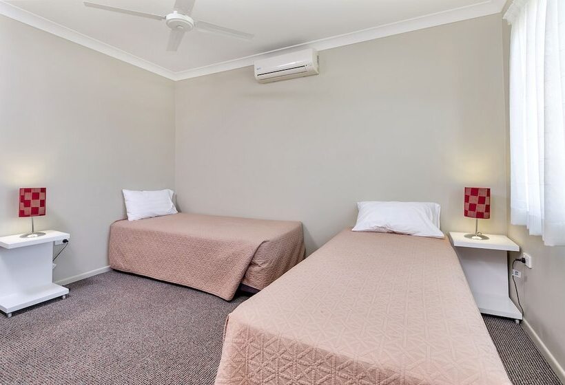 ２ベッドルームアパートメント, Coachmans Inn Warwick