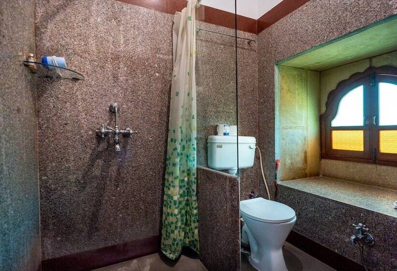 デラックススイート, Fifu