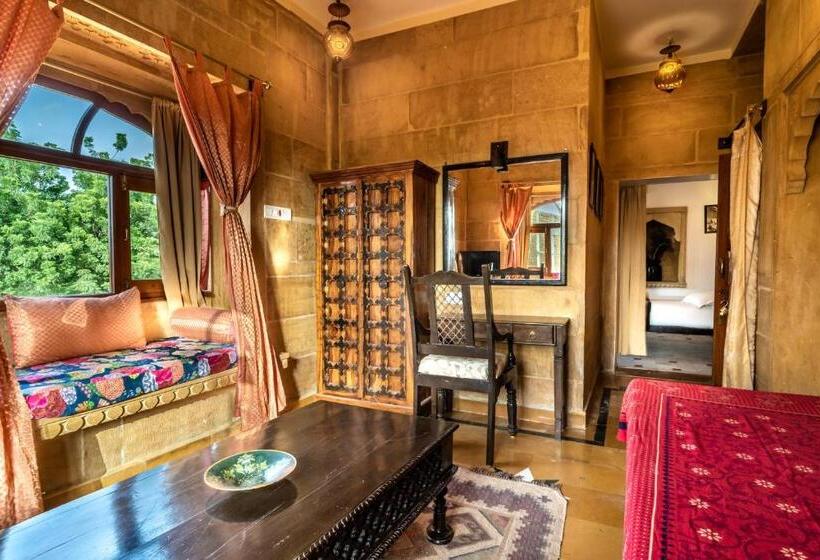 デラックススイート, Fifu