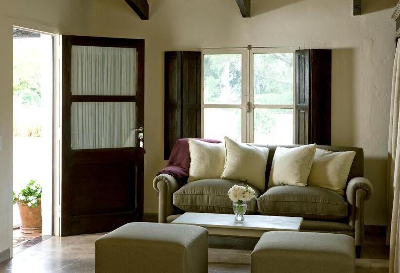 سوییت جونیور, House Of Jasmines Relais & Châteaux