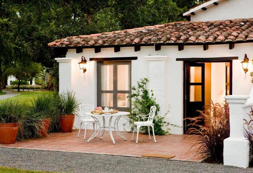 سوییت, House Of Jasmines Relais & Châteaux