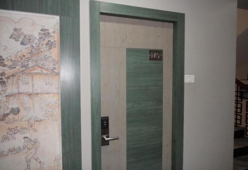 豪华房间, Majestic Shillong