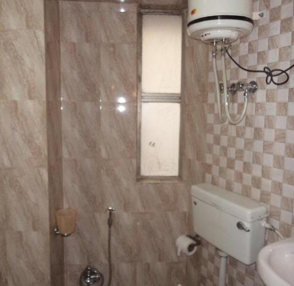 豪华房间, Majestic Shillong