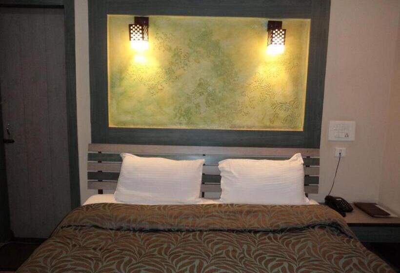 豪华房间, Majestic Shillong