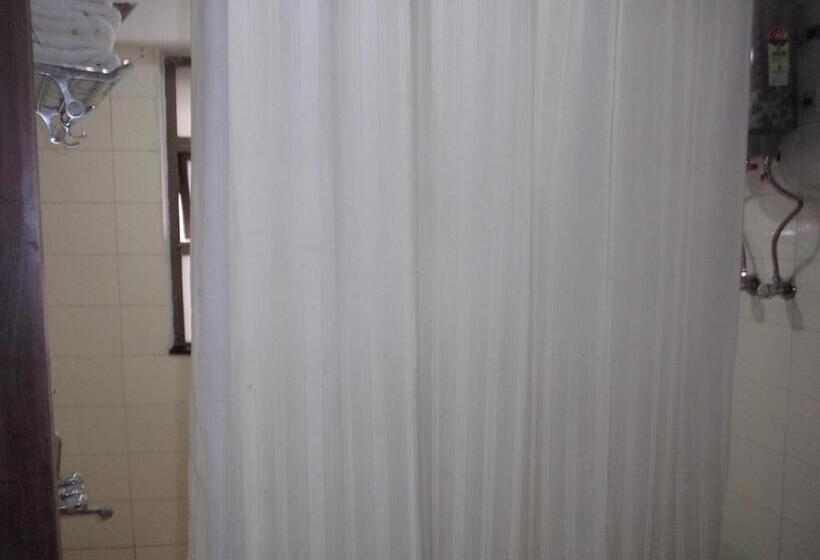 小型豪华套房, Majestic Shillong