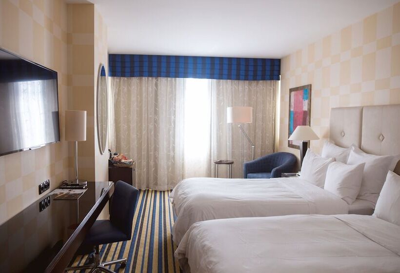 חדר דלוקס, Renaissance By Crystall