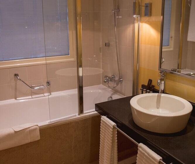 סוויטה נשיאותית, Renaissance By Crystall