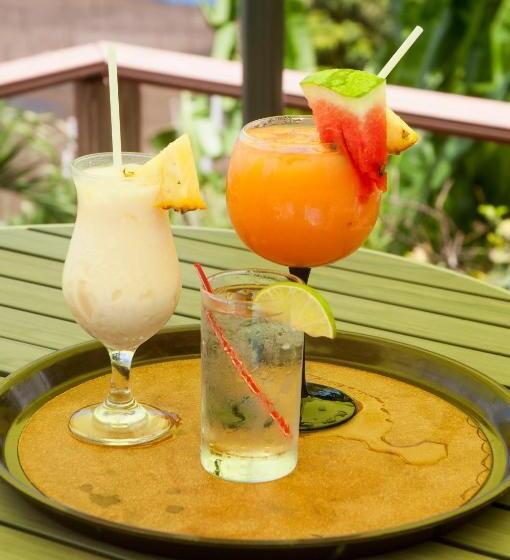 اتاق استاندارد, The Champs