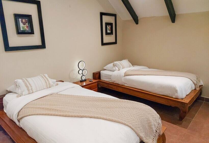 스위트, The Riverside Inn