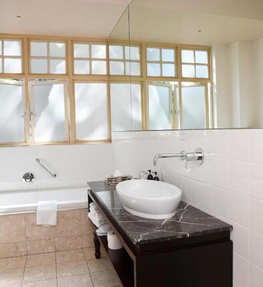 Люкс, The Winston