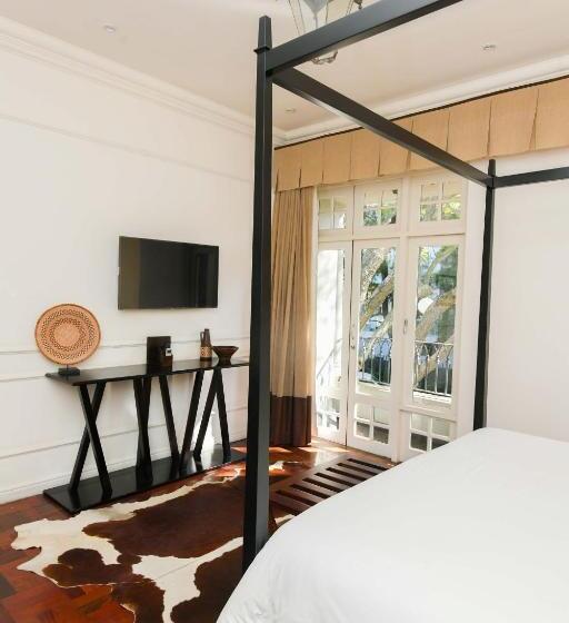 Люкс, The Winston