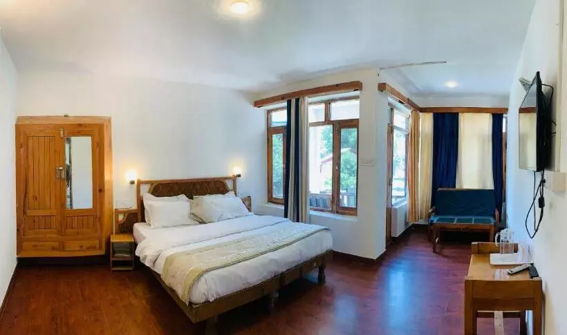 Deluxe-huone Parveke, Tourist Hotel 10 Minutes Walking Distance From The Mall