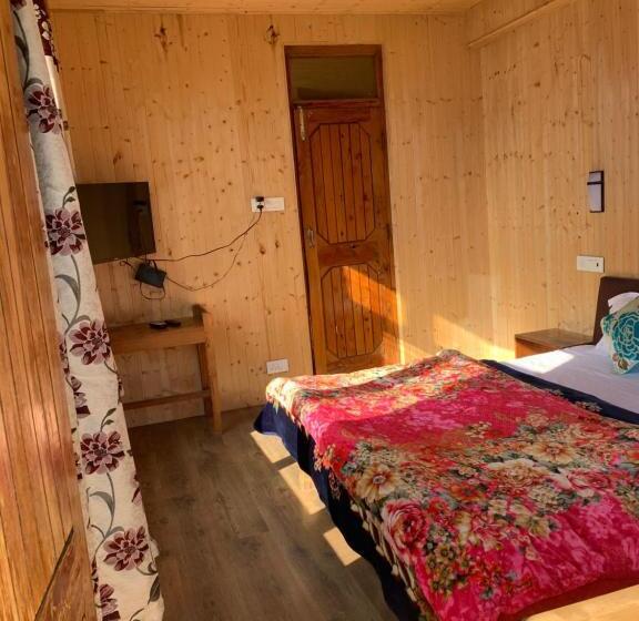 スーペリアファミリールーム, Tourist Hotel 10 Minutes Walking Distance From The Mall