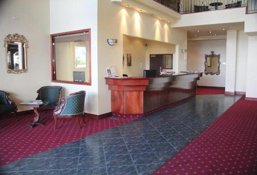 Номер Deluxe, Vr Hamilton