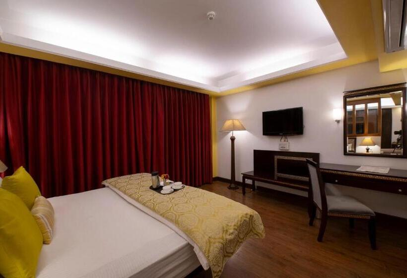 سوییت, Mastiff Grand Manali