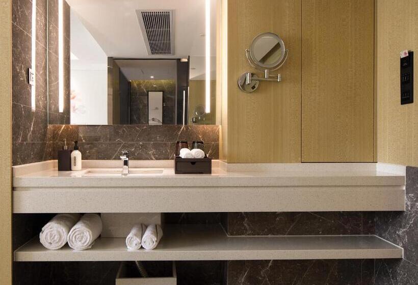 Camera Executive, Paco Hotel Guangzhou Jiangtai Road Metro Branch