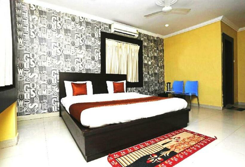 اتاق لوکس با تخت بزرگ, Sai Sandpiper Puri Near Sea Beach Wifi & Restaurant Facilities  Best Choice Of Travellers By Morserv