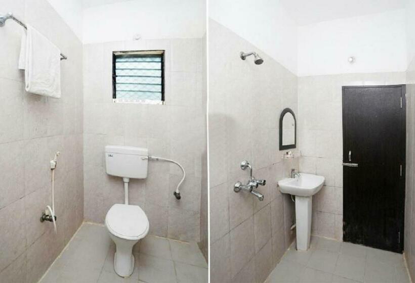 غرفة ديلوكس سرير كينج, Sai Sandpiper Puri Near Sea Beach Wifi & Restaurant Facilities  Best Choice Of Travellers By Morserv