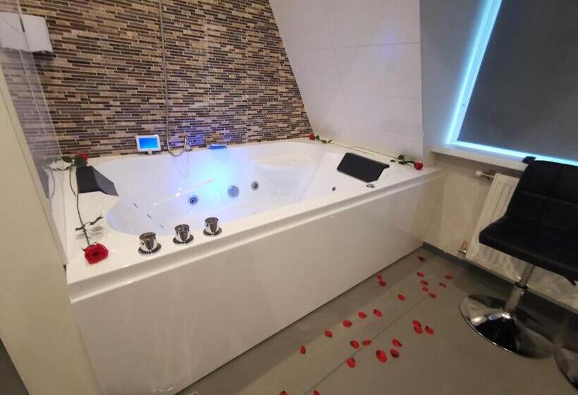 Номер Deluxe, Wellness Suite Utrecht