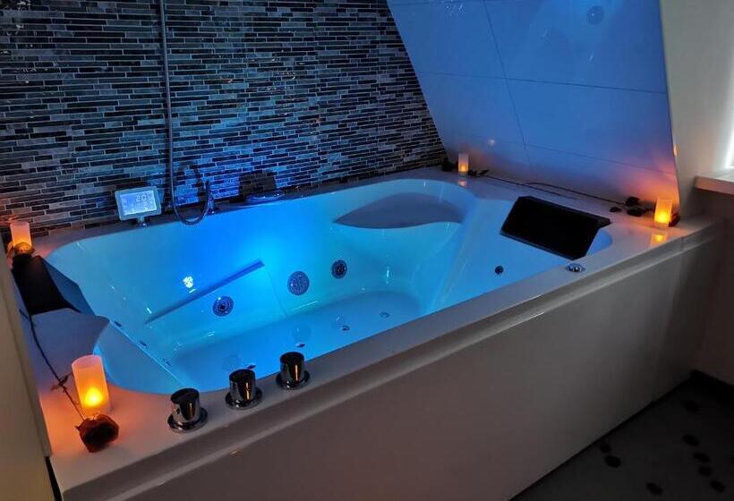 标准三人间, Wellness Suite Utrecht