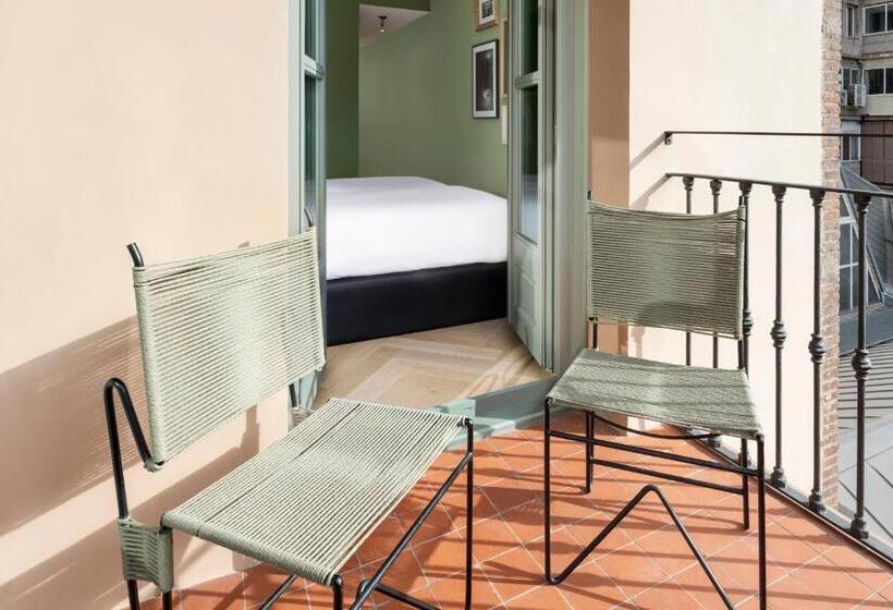 Номер Стандарт, One Shot Aragó