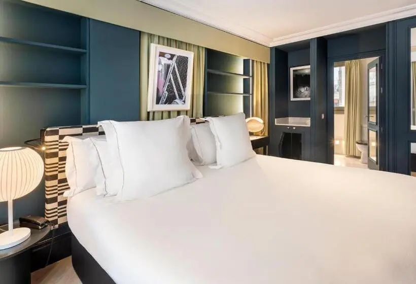 اتاق استاندارد با تراس, One Shot Aragó