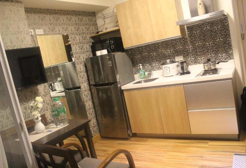 آپارتمان 1 خوابه با بالکن, Azure Urban Resort A4 Near Airport Mall With Wavepool