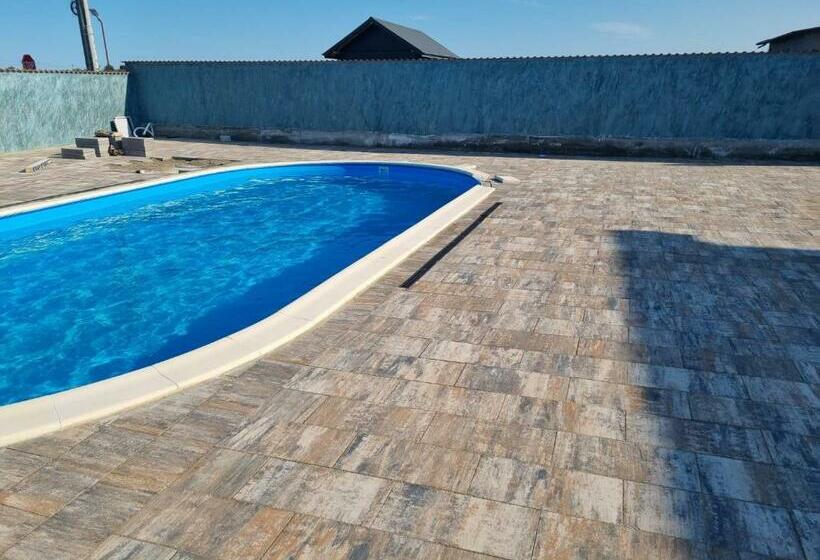 스탠다드 룸 킹사이즈 침대, Camere De închiriat Duly Costinești