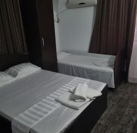 스탠다드 룸 킹사이즈 침대, Camere De închiriat Duly Costinești