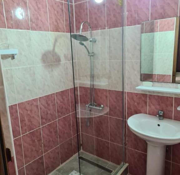 디럭스 트리플 룸, Camere De închiriat Duly Costinești