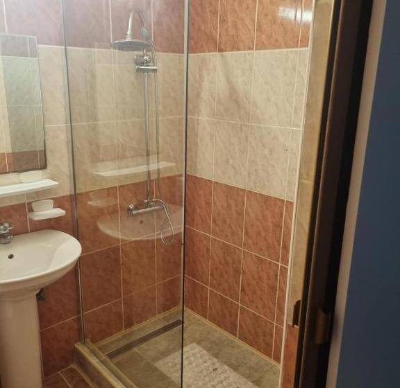 디럭스 트리플 룸, Camere De închiriat Duly Costinești