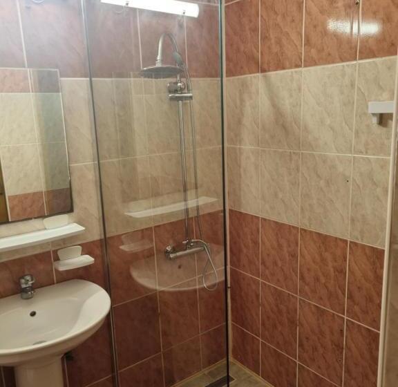 اتاق لوکس سه تخته, Camere De închiriat Duly Costinești
