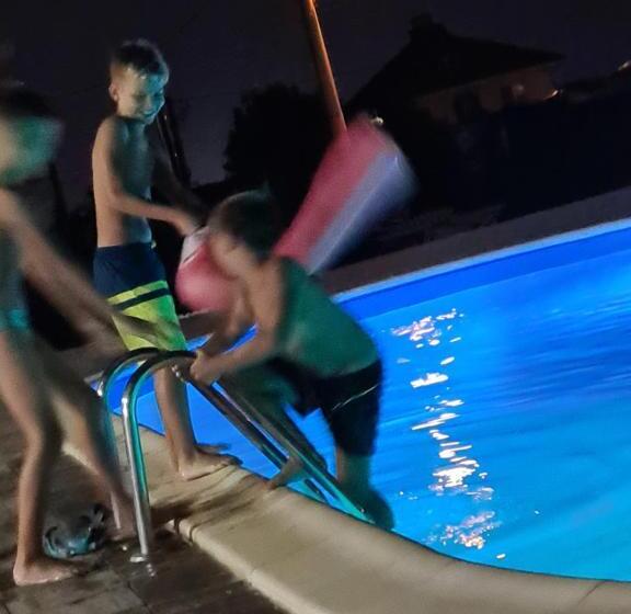 스탠다드 룸 킹사이즈 침대, Camere De închiriat Duly Costinești