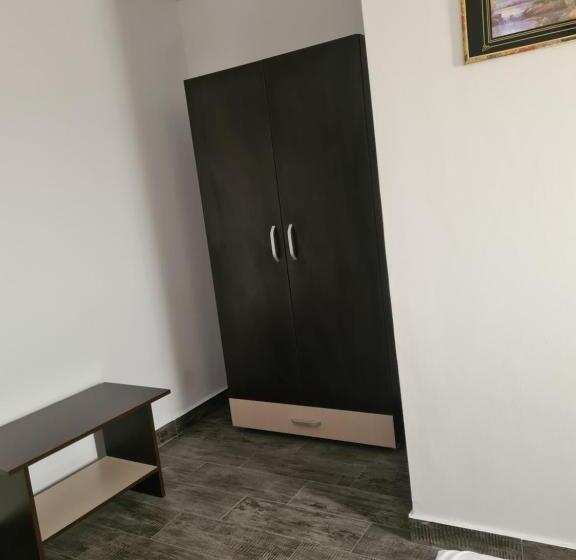 스탠다드 룸 킹사이즈 침대, Camere De închiriat Duly Costinești