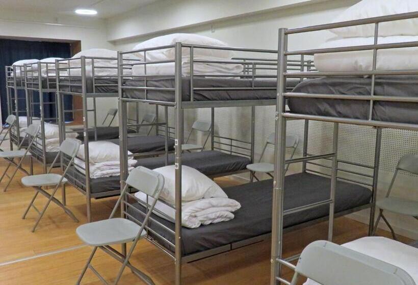 מיטה בחדר משותף, Blue House Dormitory